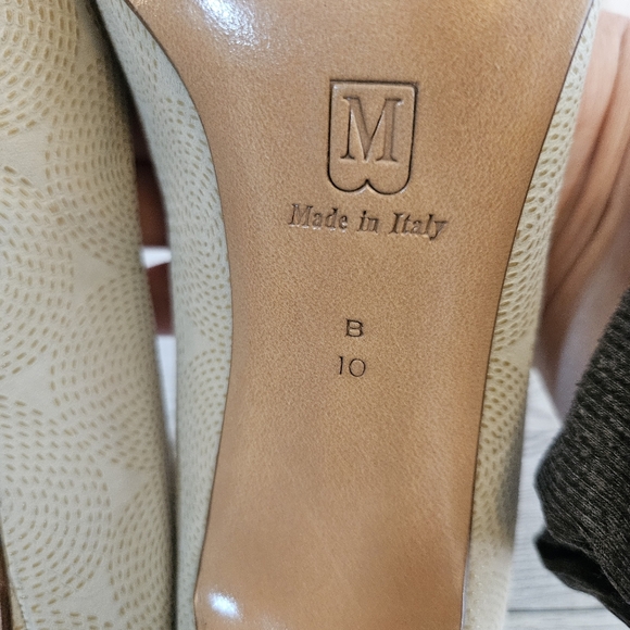 BRUNO MAGLI Embroidered Fabric Pumps Heels Made in Italy Cream 10 B - Picture 10 of 13